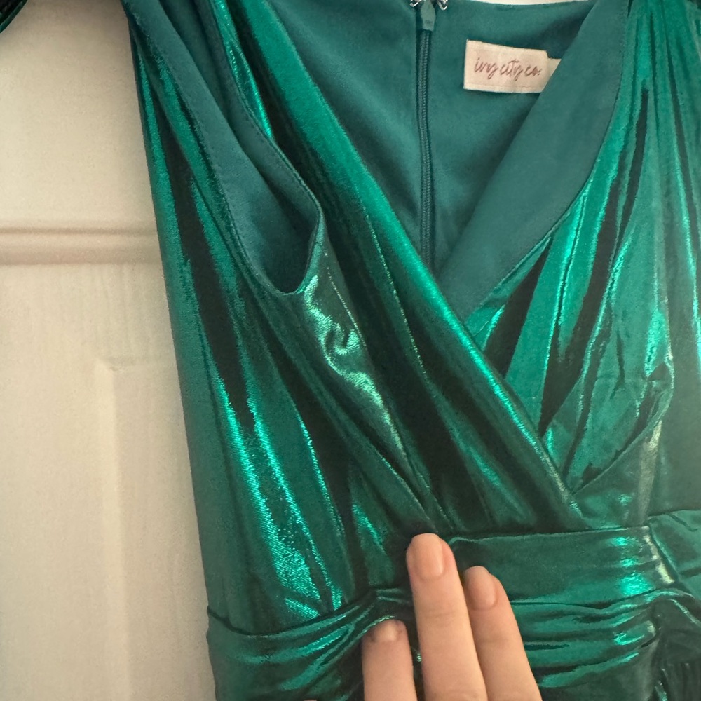 Ivy City Co Green Metalic V-Neck Dress - Picture 5 of 12